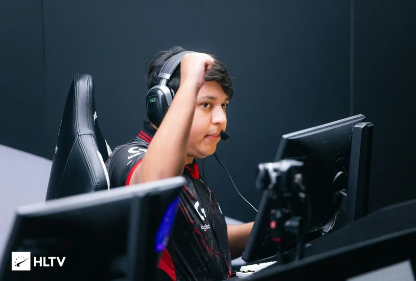 期打得特别, 突然拿了三, 哈哈 期打得特别, 突然拿了三, 哈哈